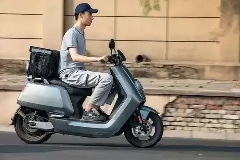 摩托车之困：便捷与秩序如何共存