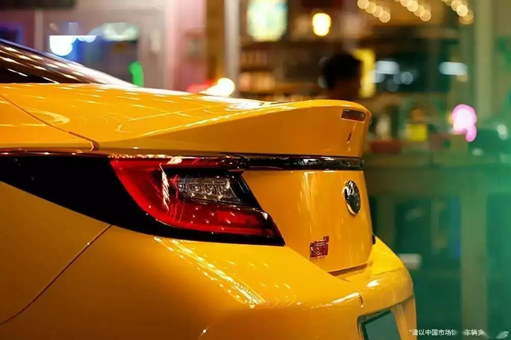 斯巴鲁新车内饰