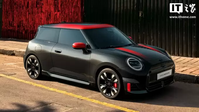 新款电动 MINI JCW 上市：续航提升至 468 公里，限时礼遇价 22.48 万元