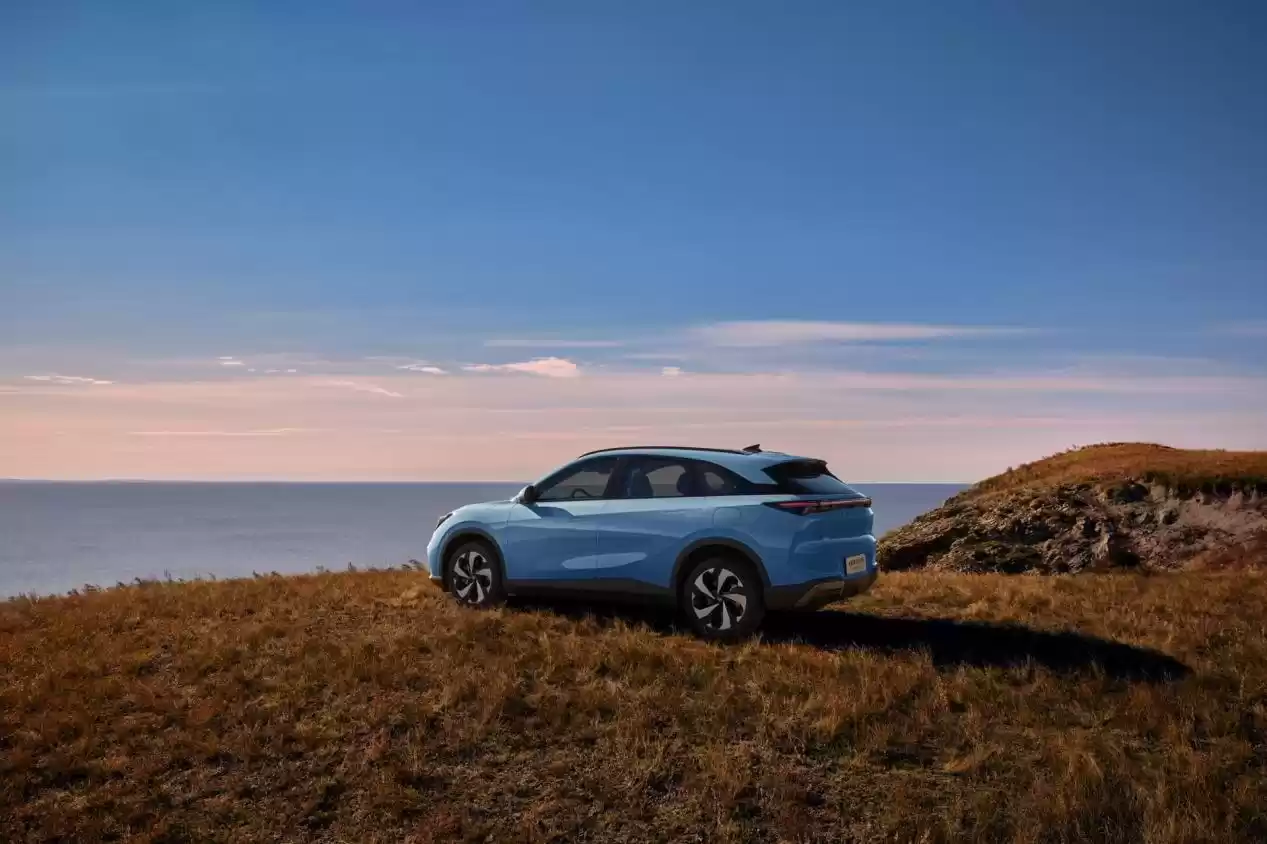 12.38万起预售，极狐全新阿尔法T5重塑中级SUV“六边形战士”