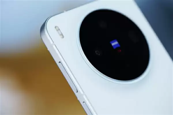 满血2亿灭霸主摄！vivo X300图赏