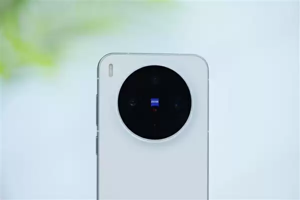 满血2亿灭霸主摄！vivo X300图赏
