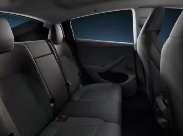 电车界iPhone SE！廉价版Model Y能否复制销量传奇