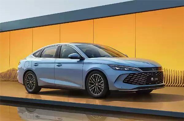 百公里亏电油耗2.6L!比亚迪第五代DM技术正式OTA:再降10%