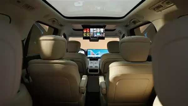 理想问界结合体 奇瑞全尺寸新能源SUV风云T11开售：19.99万起