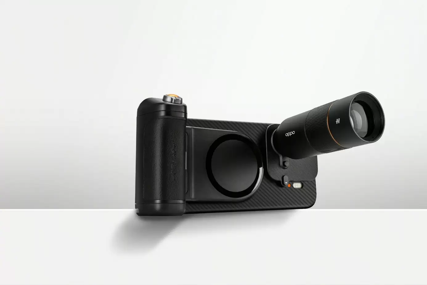 OPPO官宣哈苏专业影像套装：为Find X9系列打造“口袋中的完全体哈苏”