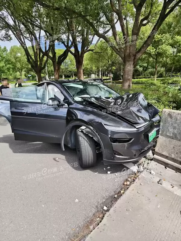 特斯拉销售展示车辆零百加速性能