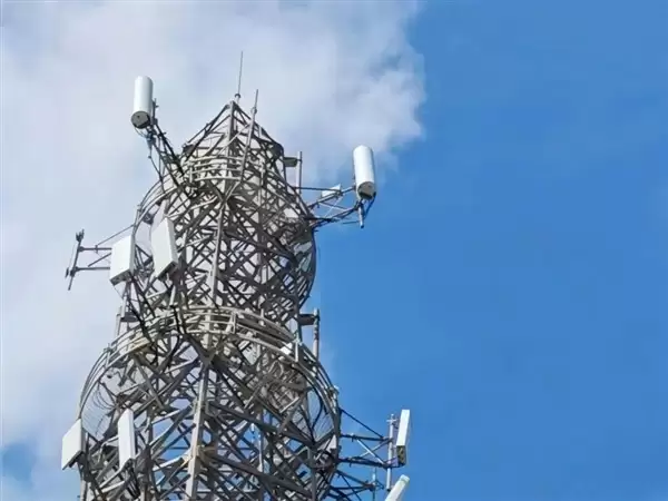 华为AI基站硬扛14级台风麦德姆