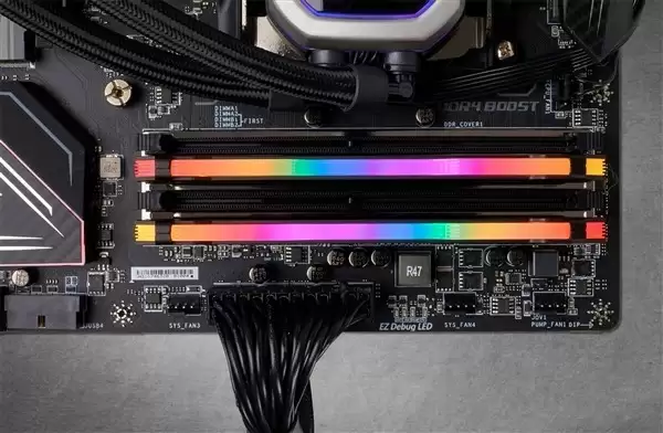 DDR4内存价格反常上涨
