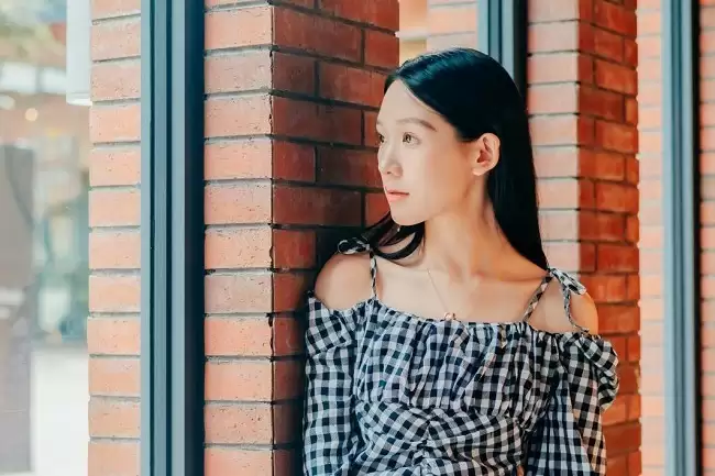 出街潮流时尚又好用的单品--佳能EOS R50