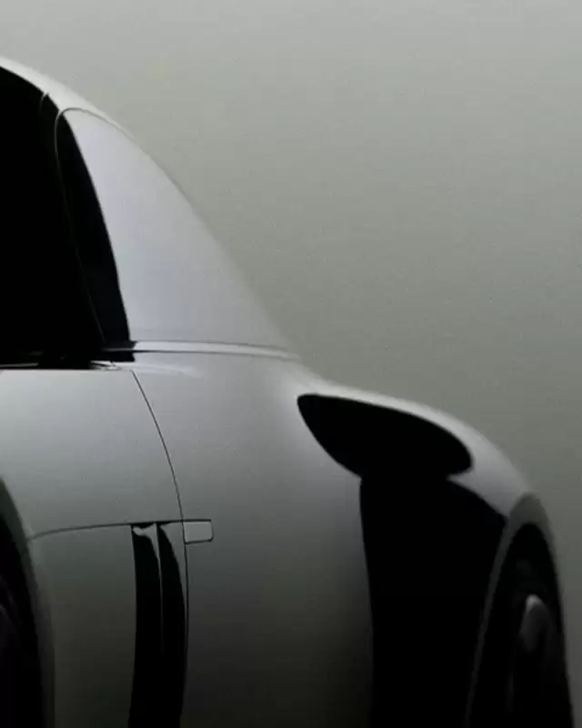 灵感源自“史上最美汽车”，奔驰首席设计师预告新概念电动轿跑