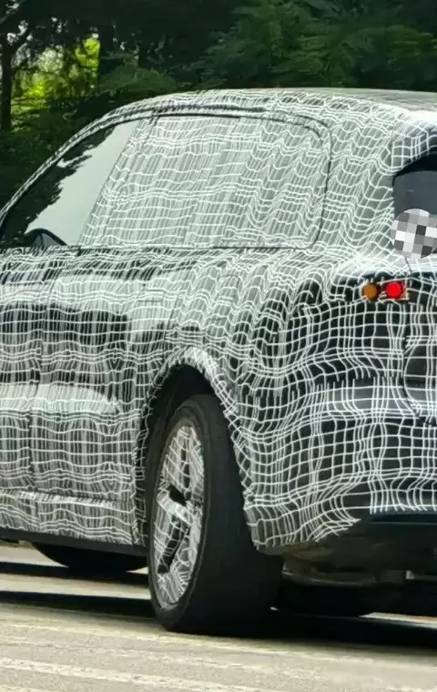 理想L9新款实车曝光：后轮转向首搭，续航面临挑战