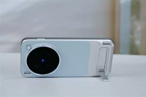 配长焦“大炮”！vivo X300 Pro摄影师套装图赏
