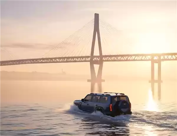 车真能当船开!捷途纵横G700将挑战横渡长江