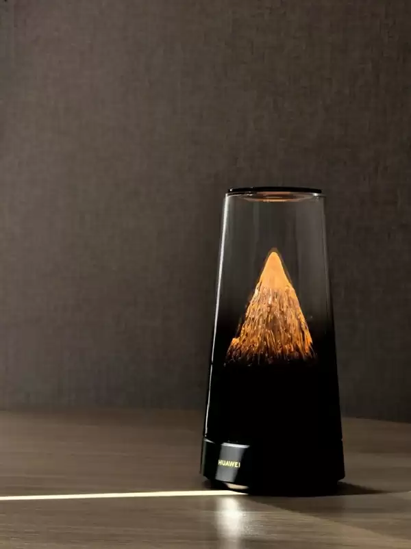 日照金山！余承东晒华为神秘新品 颜值拉满 猜猜是啥