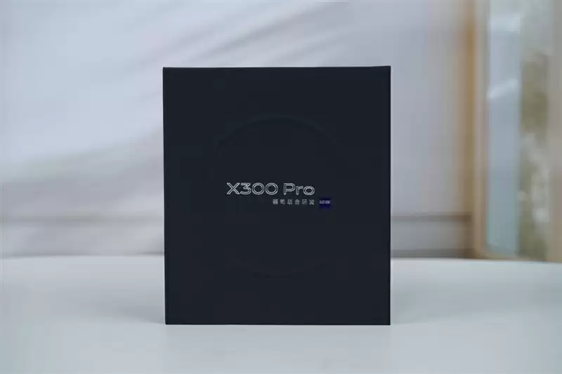 史上最强的影像旗舰！vivo X300 Pro评测：越级挑战的全能神机