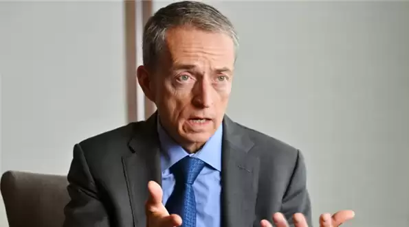 英特尔前CEO复盘:公司15年决策失误 AI正处于泡沫中