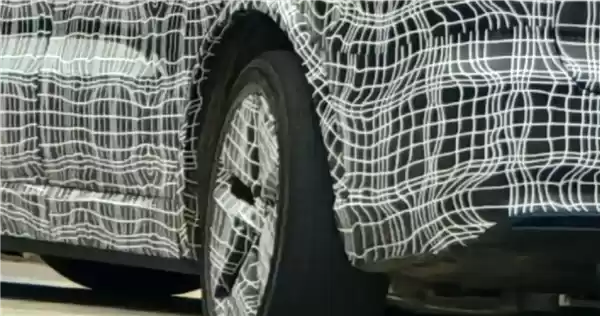 新款理想L9最新谍照图曝光！或将配备后轮转向 换装大电池包