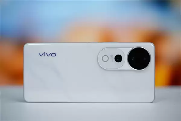 2025年Q3中国前五大智能手机厂商出炉:华为第三、小米第四