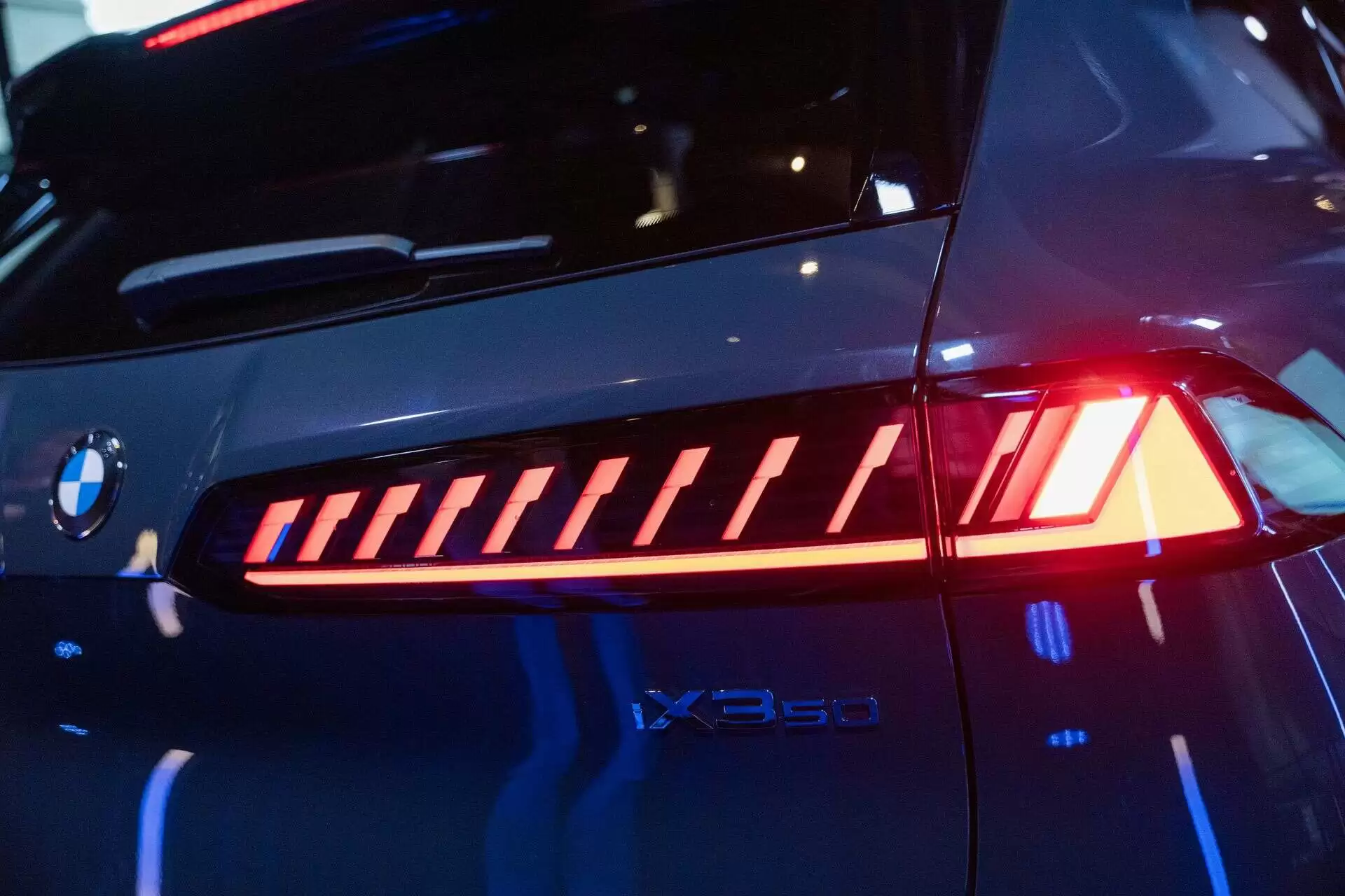 首款 Neue Klasse SUV:宝马展示 iX3,零百加速约 4.9 秒、WLTP 工况续航最高 800 公里