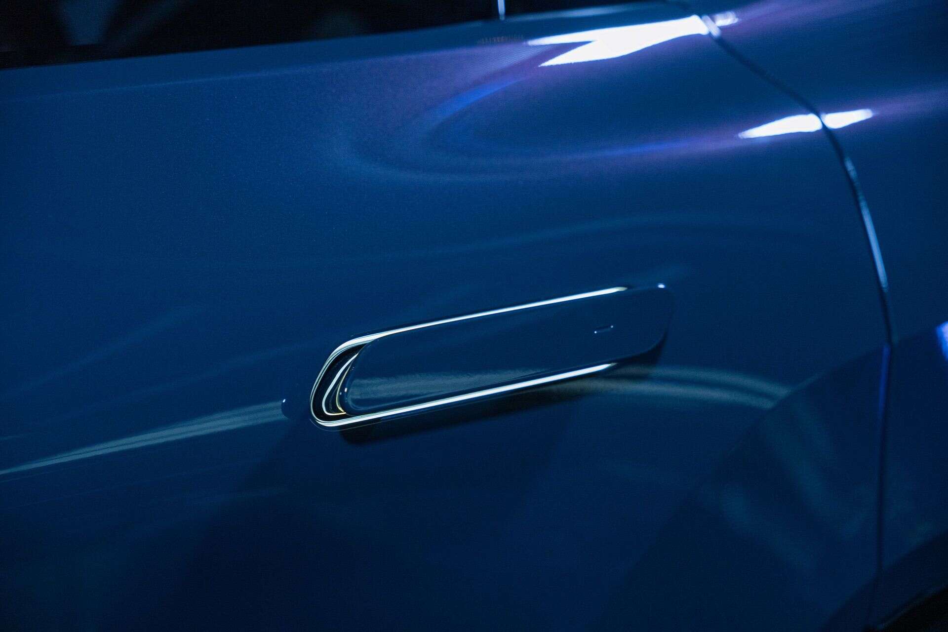 首款 Neue Klasse SUV：宝马展示 iX3，零百加速约 4.9 秒、WLTP 工况续航最高 800 公里