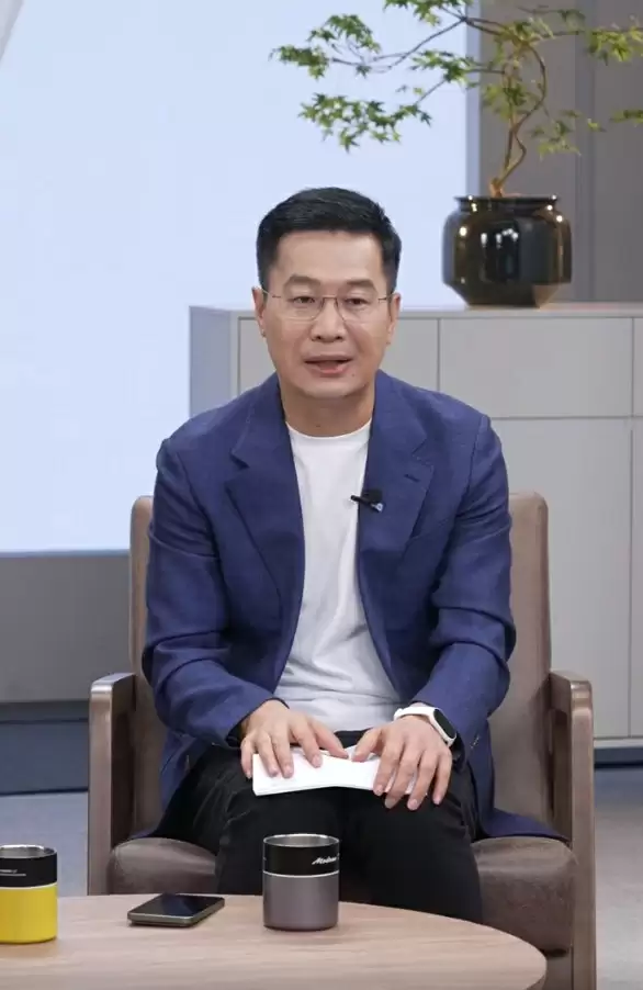 卢伟冰回应小米金沙江充电宝缺货：团队没想到能卖这么好