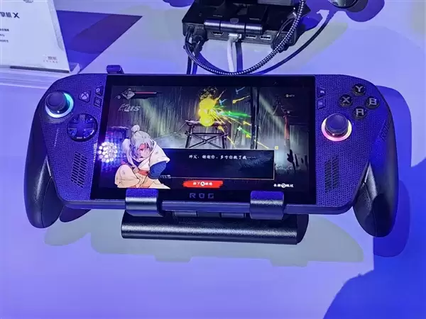 6999元今天上市！ROG XBOX掌机X实拍图来了：黑色外观质感十足