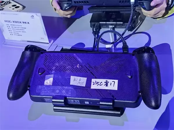 6999元今天上市！ROG XBOX掌机X实拍图来了：黑色外观质感十足