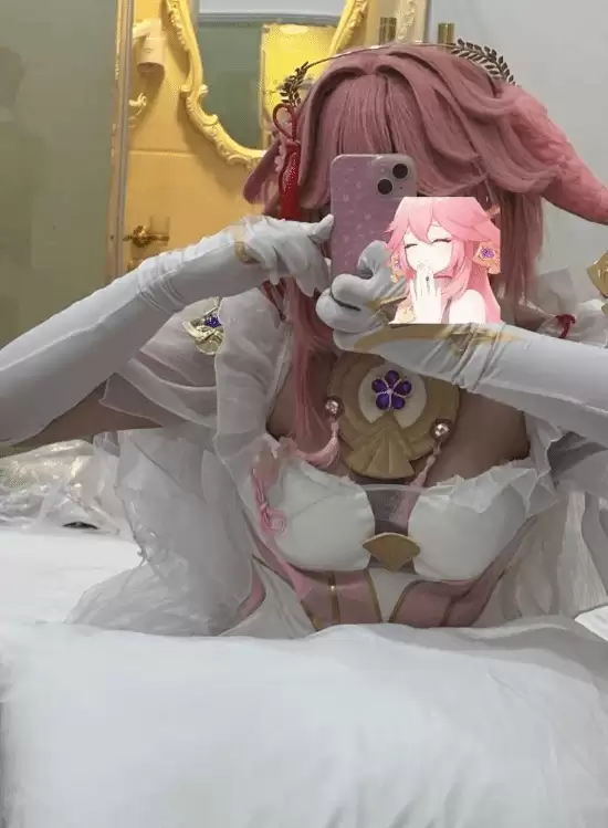 超走心！印尼网友cos《原神》角色为服役丈夫践行