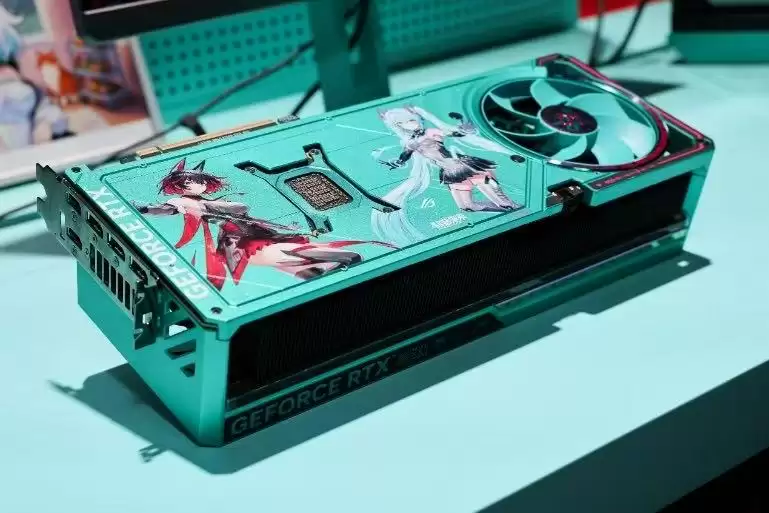 双十一要颜要耀眼！ROG夜神RTX5080 RO姬x初音未来版显卡