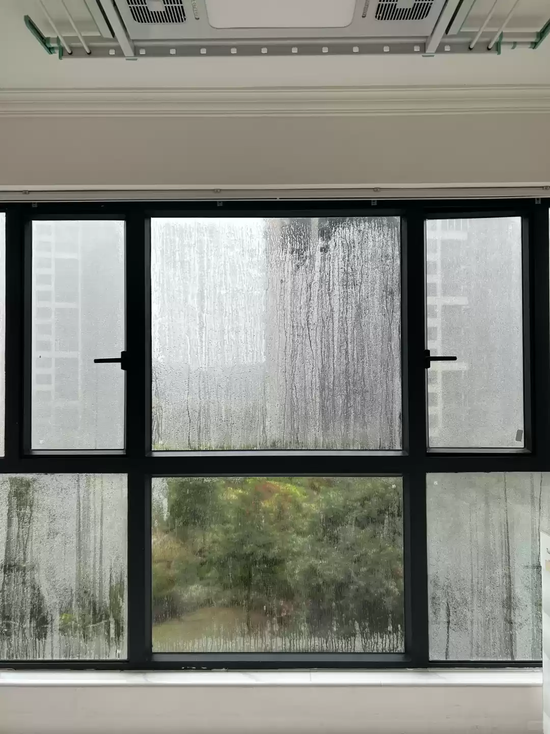   潮湿天气别踩坑？别乱买除湿机！这个点你一定要知道