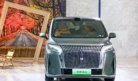 魏牌高山7上市,28.58万起售,推福祉版与高阶智驾