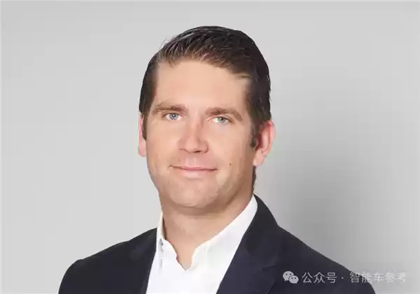 爱因斯坦母校创业团队新成果：阳光+空气+水=汽油 