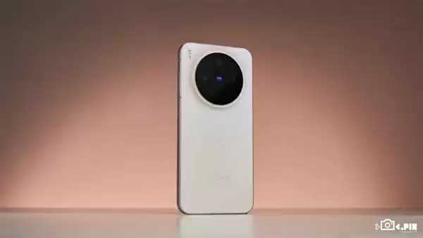 4399元起的vivo X300 能成为今年最强标准版手机吗