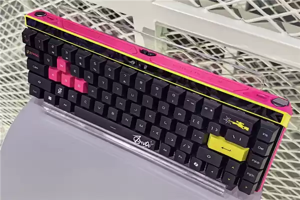 1199元 ROG魔导士Ace HFX ZywOo限量版键盘发布：HFX磁轴、双C口