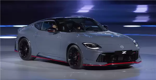 3.0T V6双涡轮增压 日产双门超跑Z Nismo官宣明年引进中国