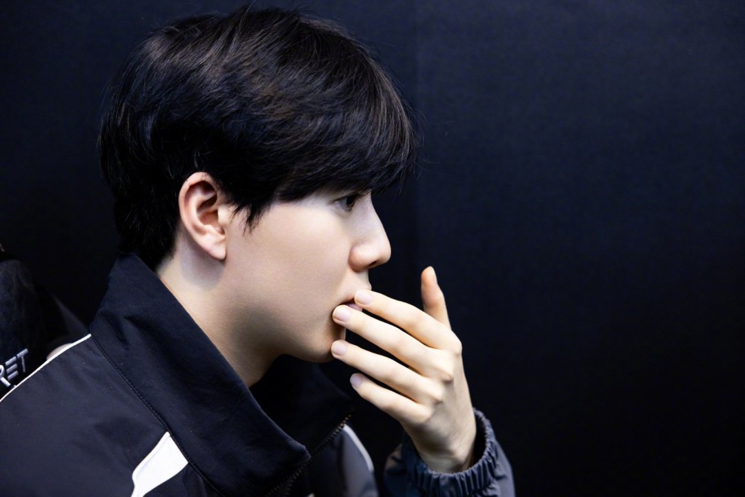 iG惜别S15全球总决赛:断裂处重铸剑刃,2026赛季誓破极境  iG惜别S15全球总决赛:断裂处重铸剑刃,2026赛季誓破极境