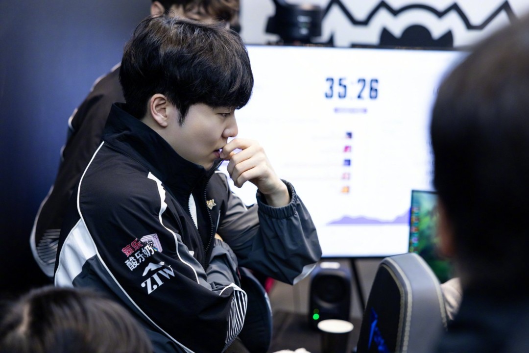 iG惜别S15全球总决赛:断裂处重铸剑刃,2026赛季誓破极境  iG惜别S15全球总决赛:断裂处重铸剑刃,2026赛季誓破极境