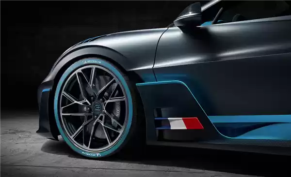 售价4157万、全球限量40台的神车！布加迪Divo国内首秀