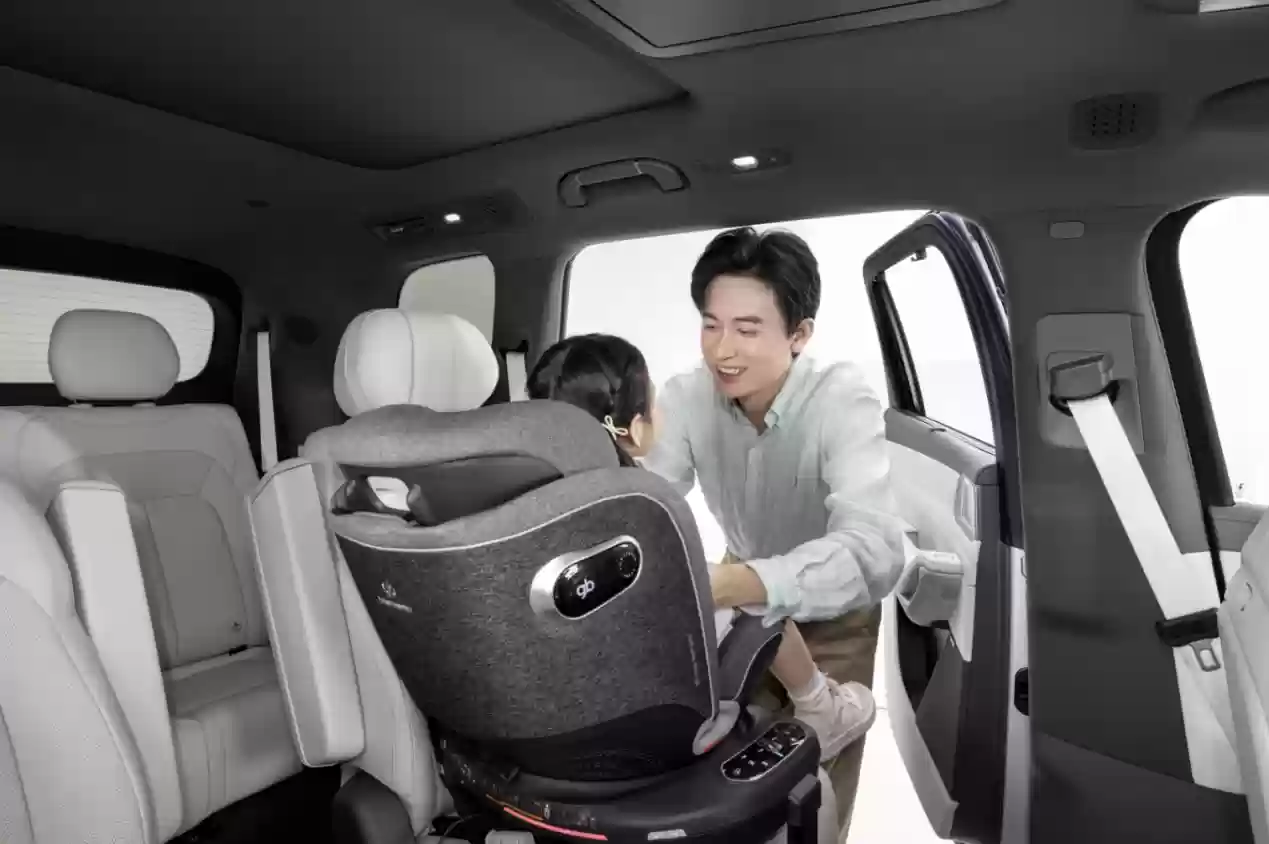 腾势N8L将于10月28日上市，重塑大六座豪华SUV家庭出行新标杆