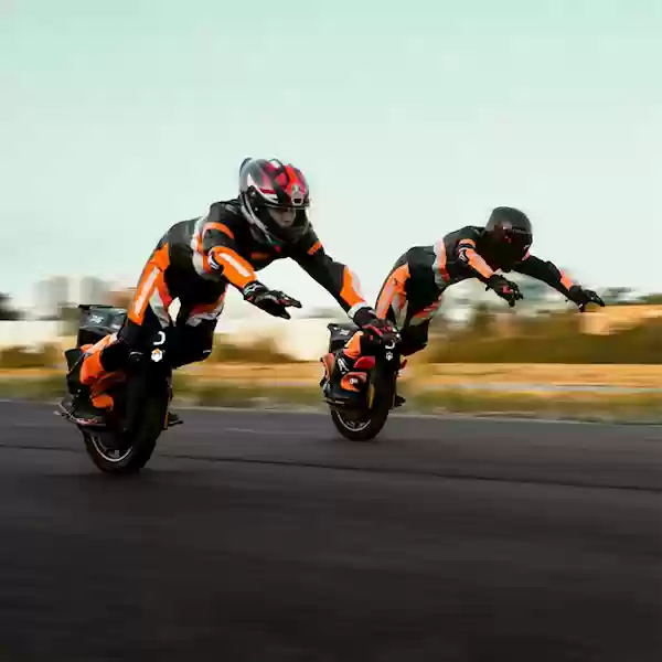 极速狂飙150km/h！最强悍的独轮平衡车InMotion P6发布