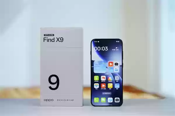 7025mAh超大电池!OPPO Find X9图赏