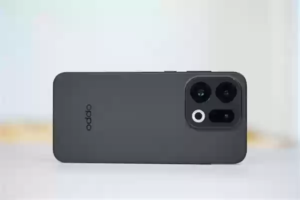 7025mAh超大电池!OPPO Find X9图赏