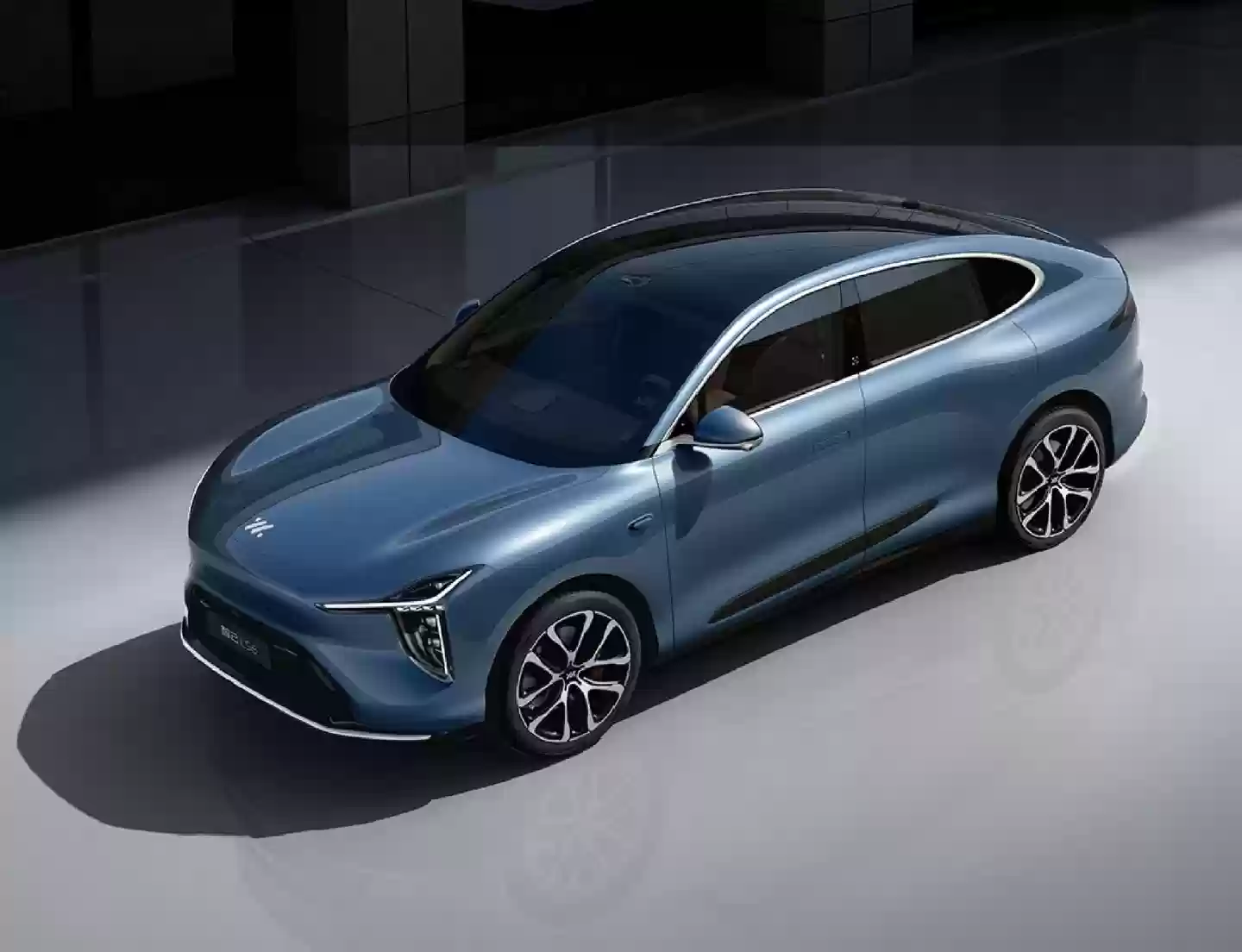 智己推超级增程52 Max+版,限时22.99万起