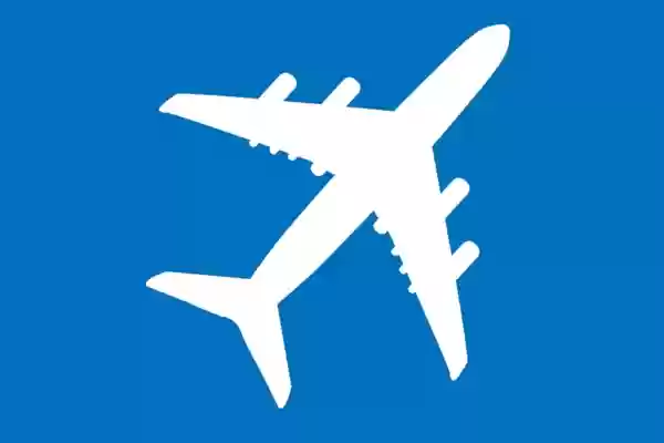 上海机场2名外国人躺卧霸占6个座：无视旅客劝阻