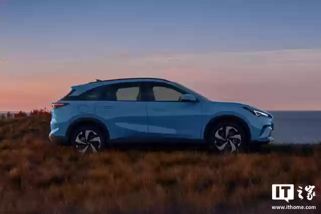 极狐全新阿尔法T5将于10月28日上市：纯电/增程双版本，预售12.38万元起