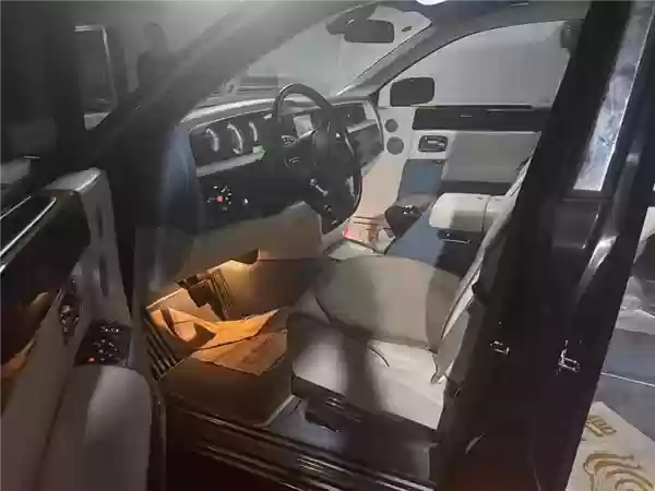 打八折 辽A99999劳斯莱斯加长幻影180万成功拍卖：不含牌照