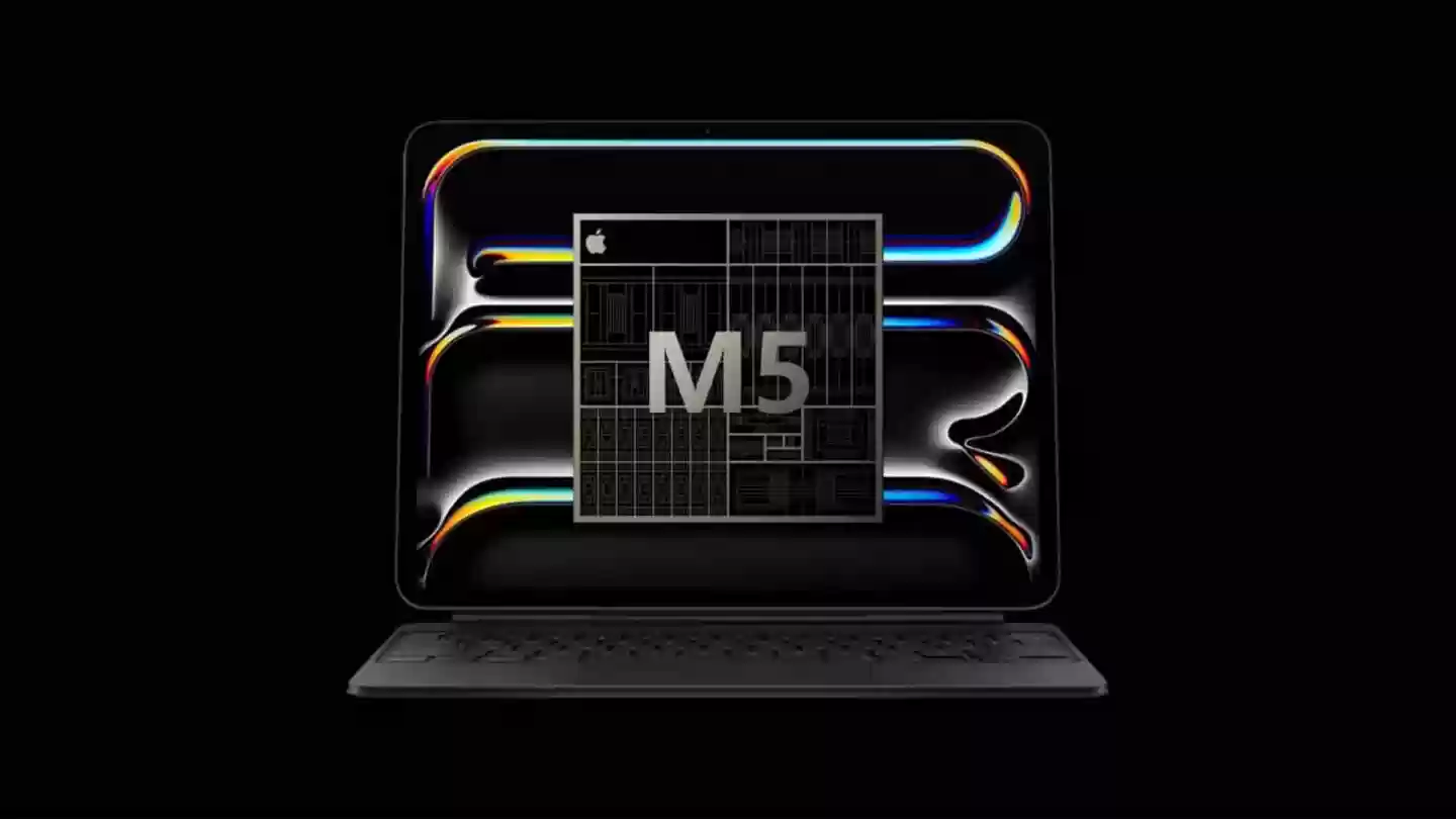 夜读体验史诗级提升：苹果 M5 iPad Pro 屏幕亮度最低为 1 尼特