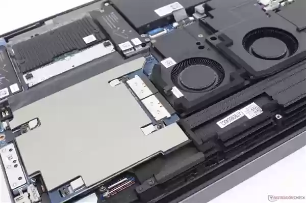 NVIDIA RTX PRO 5000专业显卡首测：居然搭配128GB CAMM2内存