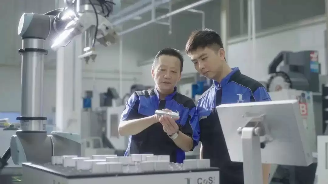 从橡胶圈生产跃升机器人研发:一家珠三角家族工厂的数智化进化